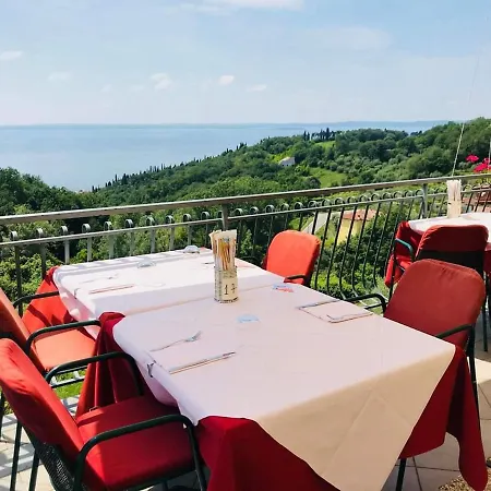 Affittacamere Battistoli Costermano